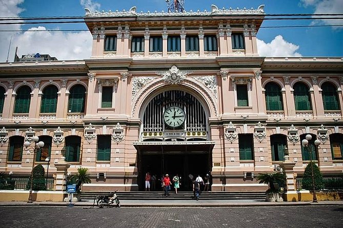 1-Day Ho Chi Minh City & Cu Chi Tunnels-Deluxe Group Of 10 Max - Is this tour good for you? (and who might want a different plan)
