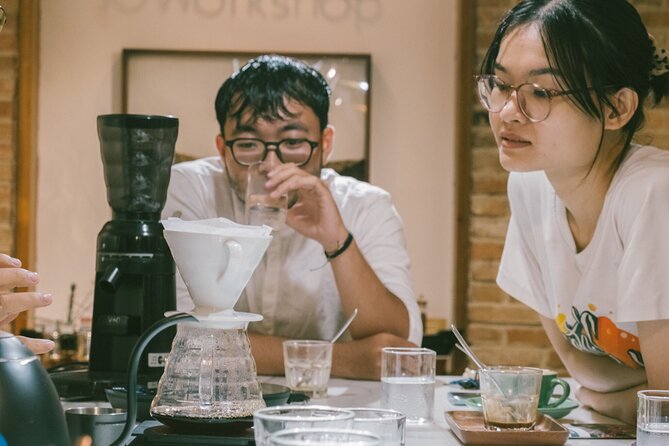 Coffee Workshop in Ho Chi Minh City: Discover the art of coffee - Quality and technique: learning to tell low vs high coffee