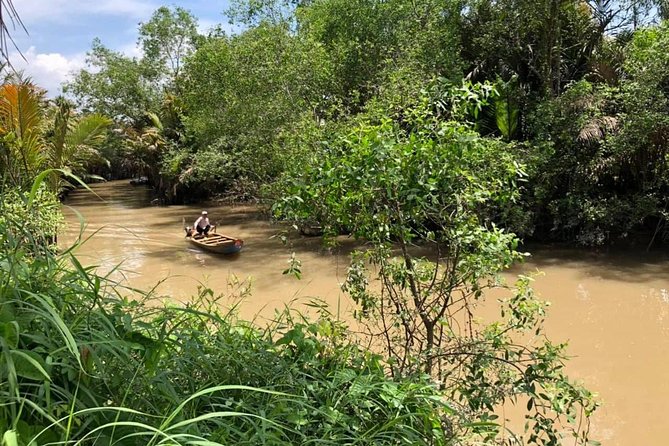Cu Chi tunnel & Mekong Combined In One Day Tour Excursion - The Lunch and Cultural Stops: How the Day Keeps Its Pace