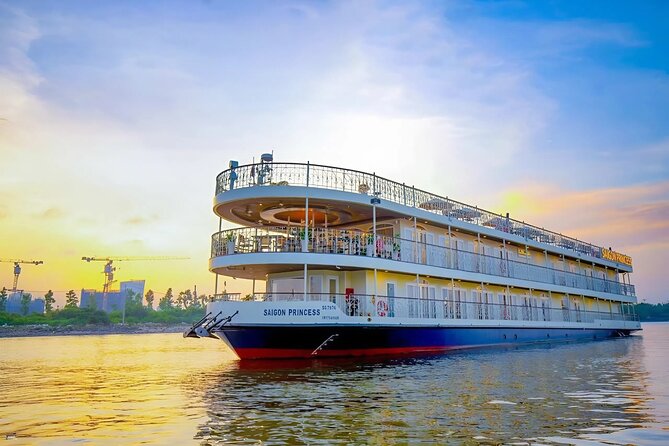 Dinner On Cruise In Ho Chi Minh City With Private Table - A Few Booking Checklist Tips Before You Hand Over the Money