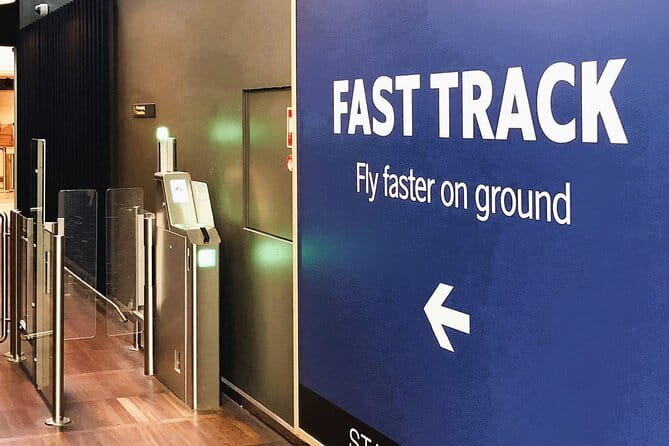 Fast Track VIP Service Tan Son Nhat Airport (Ho Chi Minh-Vietnam) - Fast Track at Tan Son Nhat: what the VIP line actually changes