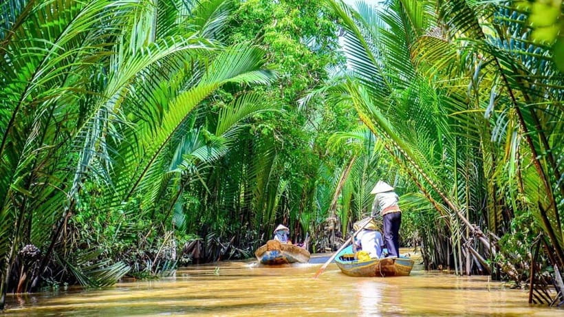 From HCM City: Visit Mekong Delta With Maximum 12 People - Getting From HCM City to the Delta: Pickup, Minivan Ride, and Traffic Reality