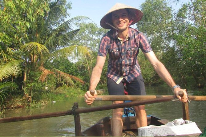 Full-day Cai Rang floating market - explore countryside, make bakery - from HCM - Food plan and portion reality: breakfast, lunch, and snack stops that add up
