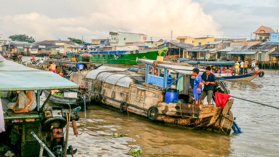 HCMC: Cai Rang Floating Market & Mekong Delta Private Tour - Private guide value: what the extra cost buys