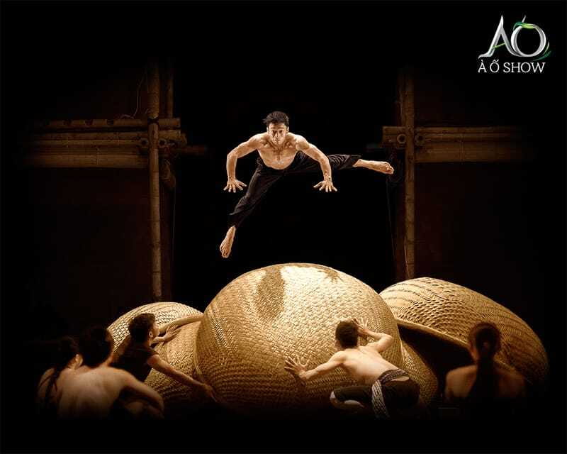 Ho Chi Minh: A O Show Bamboo Circus at Saigon Opera House - Live folk music with 17 traditional instruments
