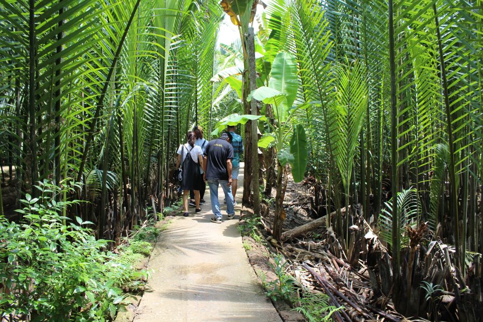 Ho Chi Minh City: Discover Mekong Delta & Coconut Village - Vinh Trang Pagoda: the calm stop that makes the rest of the day work
