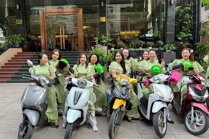Ho Chi Minh City Food Tour with 8+ Authentic Local Tastings - People’s Committee exterior: short stop, good context, clear photo points