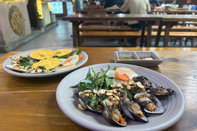 Ho Chi Minh City Food Tour with 8+ Authentic Local Tastings - The Cafe Apartment finale: a strange building and a smart ending