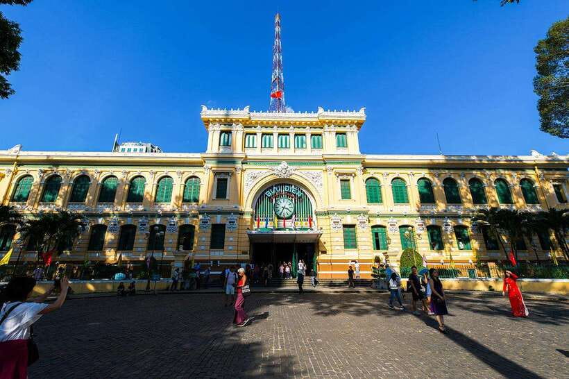 Ho Chi Minh City: Half-day History And Culture Tour - Independence Palace: seeing history as architecture, not just a date