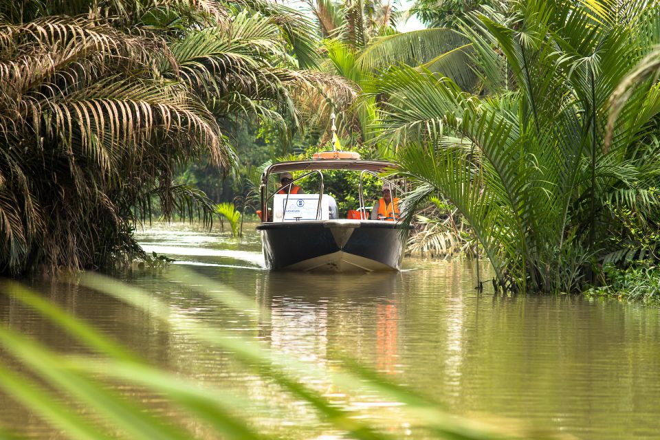 Ho Chi Minh City: Mekong Delta Full-Day Speedboat Tour - Thủ Thừa District walk and wine tasting: a short window of local routine