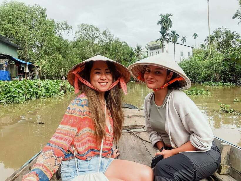 Ho Chi Minh City: Mekong Delta Tour with Sampan Journey - Unicorn Islet Sampan Time: Coconut Shade, Folk Music, and Honey Tea