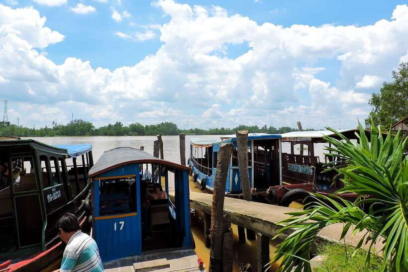 Ho Chi Minh City: Mekong Delta Tour with Sampan Journey - The Food Plan: Lunch, Fruit Tastings, and Vegan-Friendly Choices