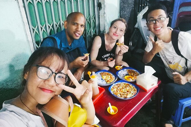Ho Chi Minh City private walking tours with young local volunteers - The itinerary works as flexible district blocks