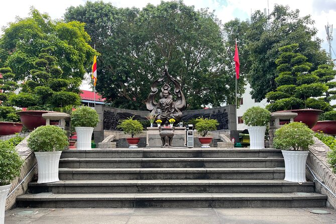 Ho Chi Minh City Sightseeing, midnight, Shopping tours by scooter - How Long It Really Feels: 2 to 4 Hours, Not a Full-Day Commitment
