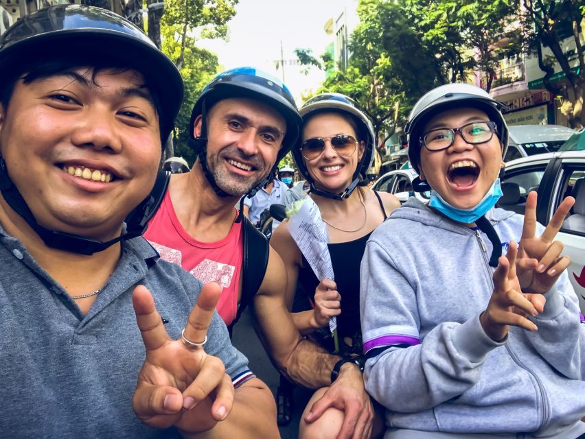 Ho Chi Minh City: Street Food and Sightseeing by Motorbike - Floating market in old Saigon: when food and trade meet the water