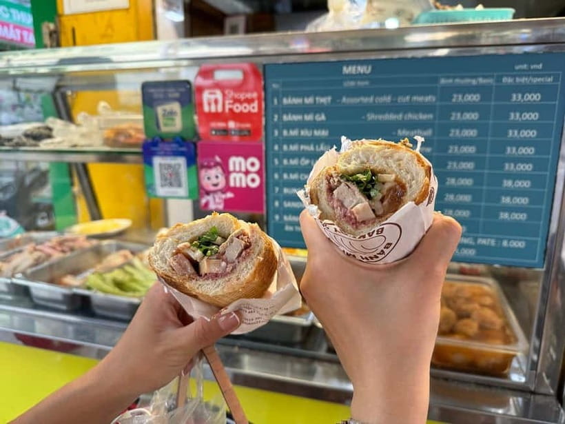 Ho Chi Minh City: Super Niche Walking Street Food Tour - Your first 45 minutes: central tastings and getting your bearings