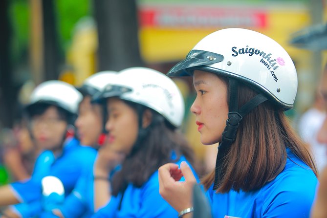 Ho Chi Minh City Tour by Motorbike with Female Riders | KissTour - Getting your bearings: ride through Saigon with culture talk
