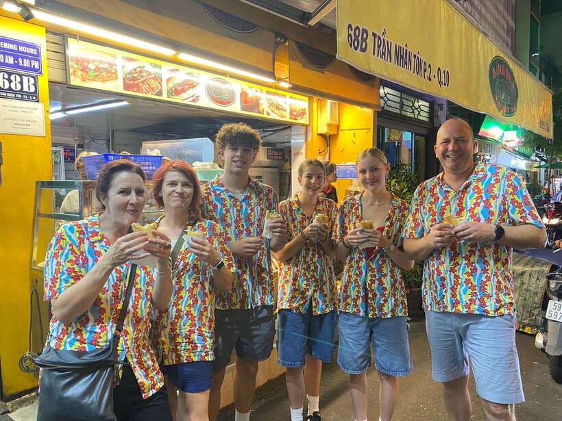 Ho Chi Minh City: Walking Food Tour with 13 Tastings - The 13 tastings: what you’ll eat (and why each stop feels different)