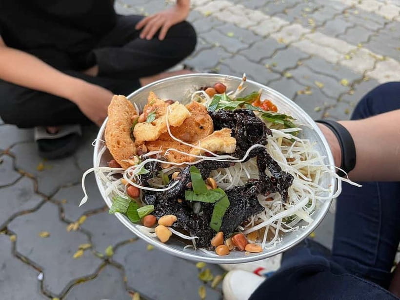 Ho Chi Minh: Original Walking Street Food Tour with Foodies - Quick hits: what makes this food tour feel different