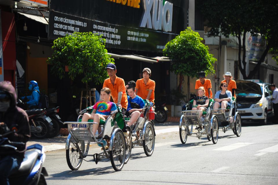 Ho Chi Minh: Private City Tour and Dinner Cruise with Buffet - Scooter Route Extras: More Stops, More Saigon