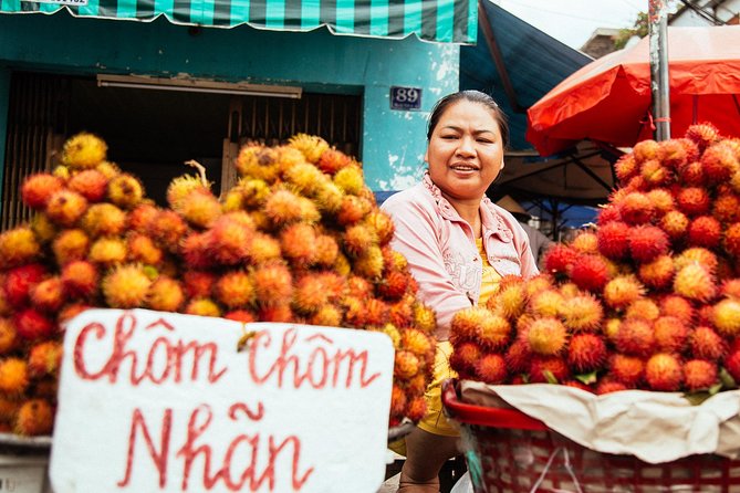Ho Chi Minh: PRIVATE Off the Beaten Track Tour with a Local - Thien Hau Pagoda: a calm 30 minutes inside busy city life