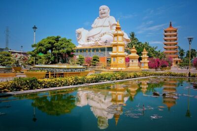 Mekong Delta Boat Tour - Vinh Trang Temple: A Real Break from City Noise