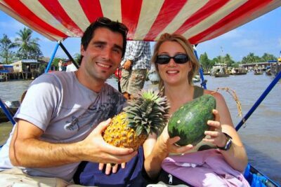 Mekong Delta Tour Full Day Cai Be-Vinh Long - Entering Cai Be Floating Market: Motorboat First, Then the Water-Level View