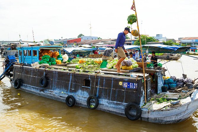 Mekong Delta Tour with Kayaking, Cycling and Cooking - Vinh Trang Pagoda: a major temple stop with time to breathe