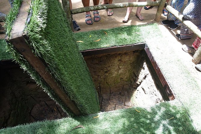 Private Cu Chi - Ben Duoc Tunnels & Liberated Area (Day Trip) - Cu Chi Tunnel Ben Duoc: The Crawl and the Practical Reality