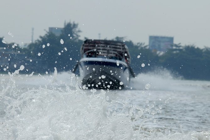 Private Cu Chi Tunnels tour by Luxury Speedboat - Entering Cu Chi: tunnels, underground rooms, and trap explanations