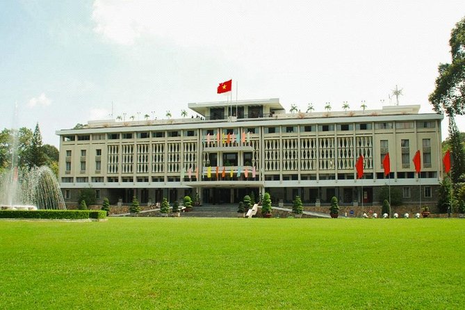 Private Ho Chi Minh City Tour Private Full day Guided Tour - Chinatown walking tour in District 5: where the streets do the talking