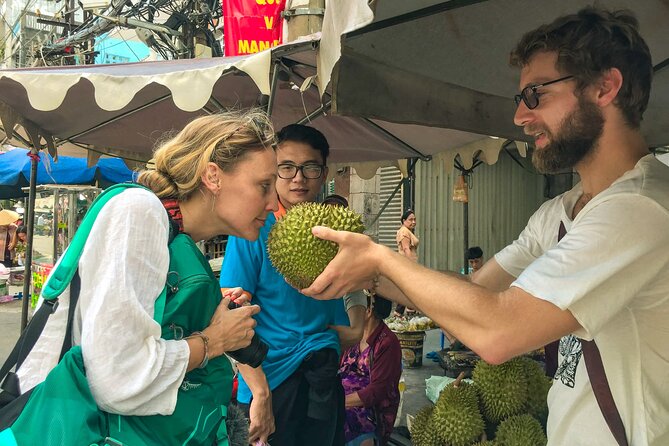 Private Local Food 4-hour Scooter Tour in Ho Chi Minh City - Stop 6: Phố Tàu Sai Gon (Chợ Lớn Quận 5) for Chinatown Flavor