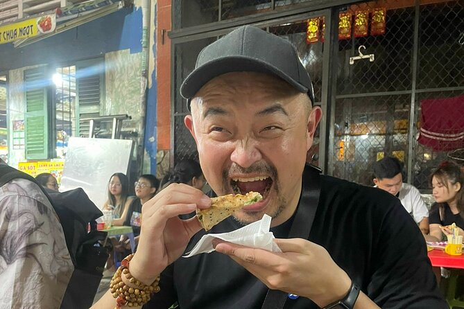 Private Saigon Ultimate Street Food & Motorbike Experience - Riding Saigon’s Motorbikes While You Eat