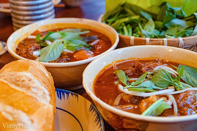 Private Street Food Motorbike Tour in Ho Chi Minh City - Stop-by-stop: District 3, 10, 5, and 4 tastings that add up