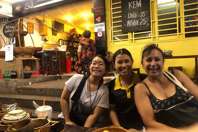 Private Street Food Tour by Scooter with Hotel Pickup - Your food night plan: six tastings, in a sensible order
