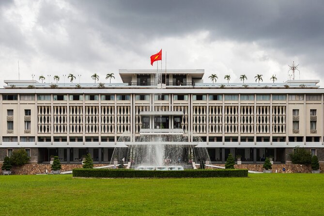 Private Walking Half Day Tour in Ho Chi Minh City - Nguyen Hue coffee break: coconut coffee in the middle of the landmarks