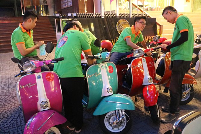 Saigon After Dark Vespa Street Food Tour + Live Music 4 hours - Live music bar hour: how the show fits the food-tour vibe