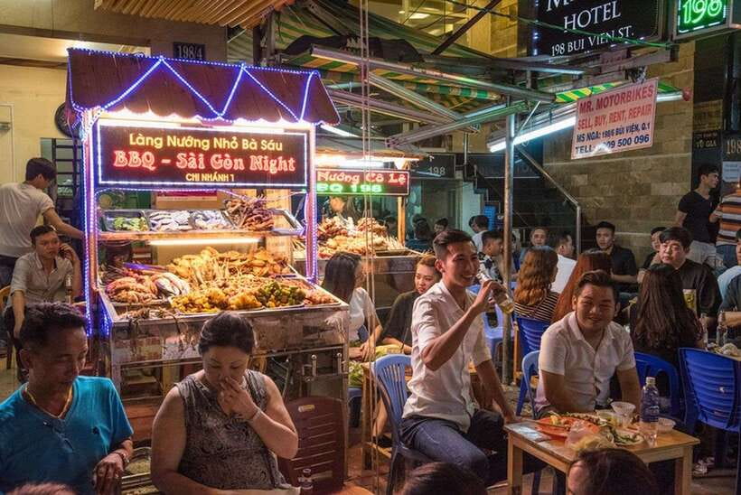 Saigon at Sunset: Ultimate Street Food Experience - Pham Ngu Lao Street: where the tour shows you the crowd