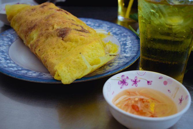 Saigon by Night: Private Street Food Walk You Can’t Miss - District 3 at Night: Beef Leaves Lode and Sticky Rice Banana