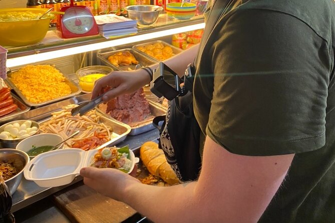Saigon by Night: Private Street Food Walk You Can’t Miss - The Seafood Tasting Challenge and Make-Your-Own Banh Mi