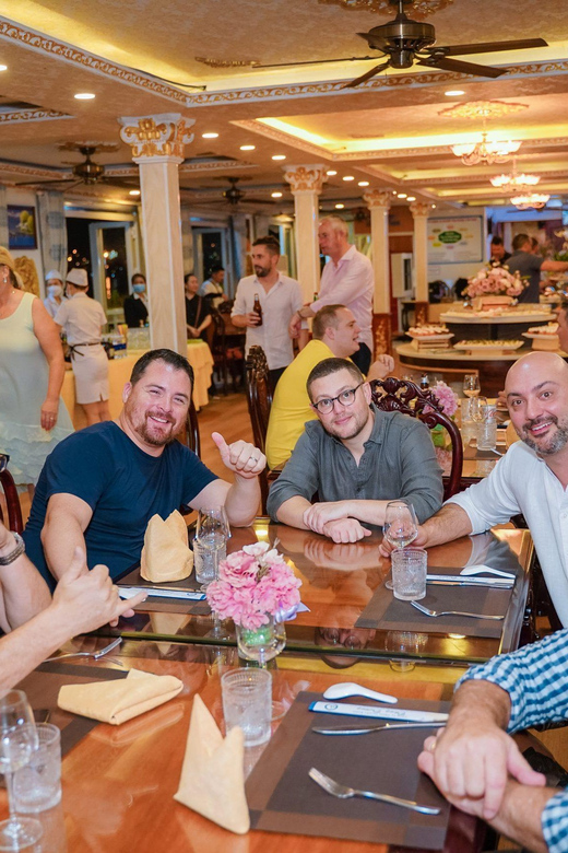 Saigon Dinner On Cruise Tour With Private Table - Photo Stops by the Boats Before the Lights Take Over