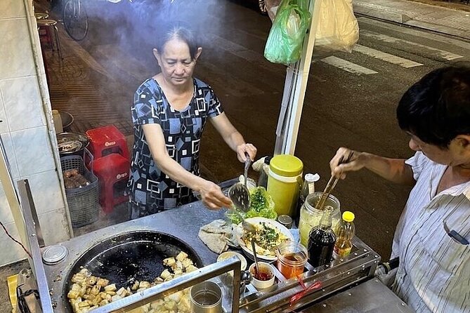 Saigon Evening Walking Street Food Tour - The pancake chapter: Bánh xèo and Bánh khọt