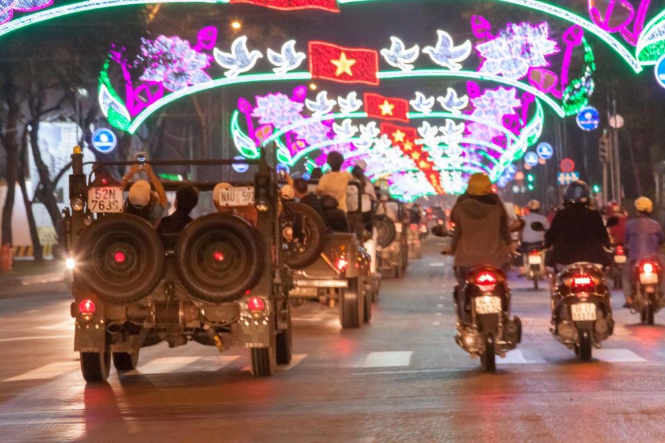 Saigon: Private Food Tour Discovery & City Tour by Jeep - Stop 1: Banh xeo, South Vietnam style