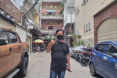 Saigon Private/Small Group Walking Food Tour with 13 Tastings - Nguyen Thien Thuat apartment alleys: noodle soup and easy drinks