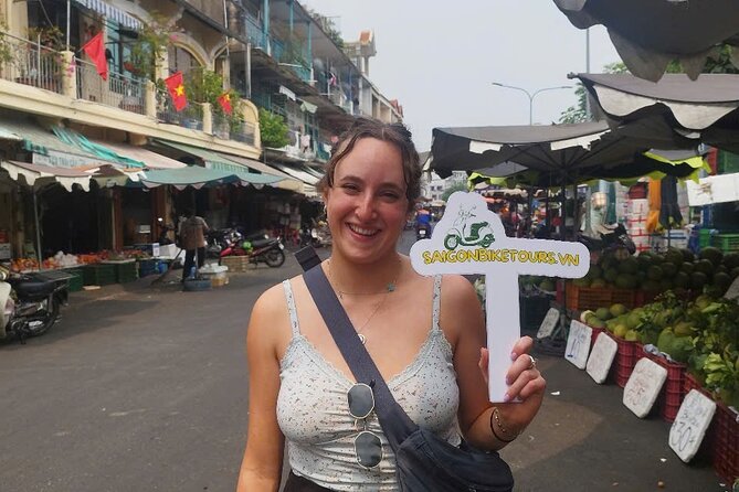 Saigon Sight & Food Tour By Night (Private Tour) - Nguyen Huế Pedestrian Street: Where Saigon Goes for Night Strolls