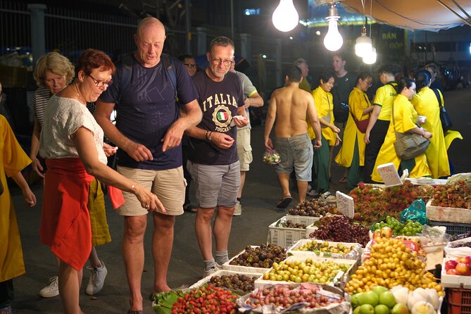 Saigon Sight & Food Tour By Night (Private Tour) - Nguyen Thien Thuat Apartment Buildings: District 3’s Living Maze