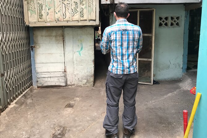 Saigon Slum tour and Saigon Chillspots by motorbike/ Aodai rider - Transportation reality: helmets, rain, and handling traffic