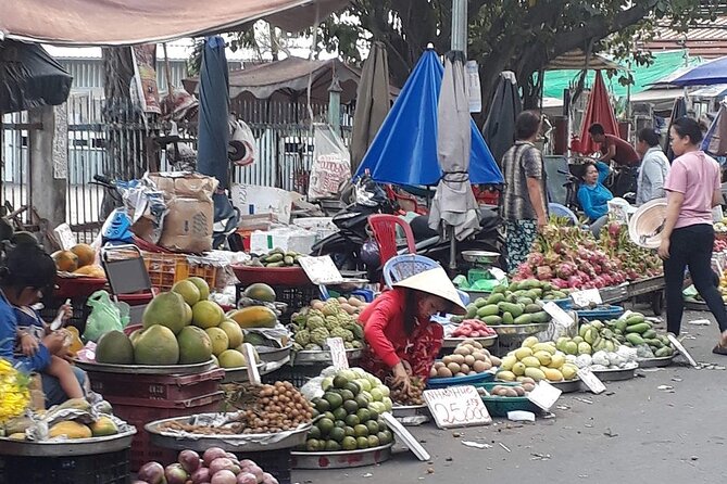 Small-group Saigon City Tour: 3-Hour Cyclo Ride to Hidden Stories - Stop 2: Ba Thien Hau Temple in District 5 Chinatown