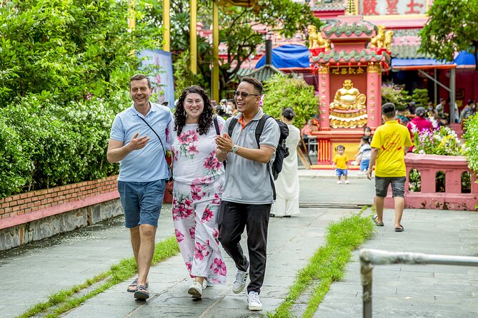 Small-group Saigon City Tour: 4-Hour Must-see Iconic Landmarks - Ben Thanh Market: classic Saigon for fruit, shopping, and people-watching