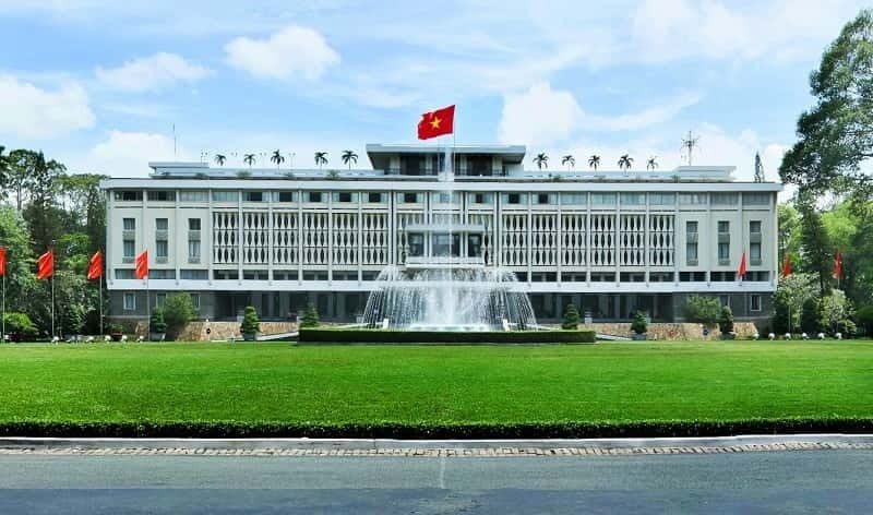 Small Group Tour: Ho Chi Minh City and Cu Chi Tunnels - Cu Chi Tunnels: the briefing that makes the crawl make sense